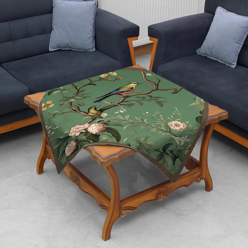 رومیزی کامل لوکس و هماهنگ با ظروف پذیرایی